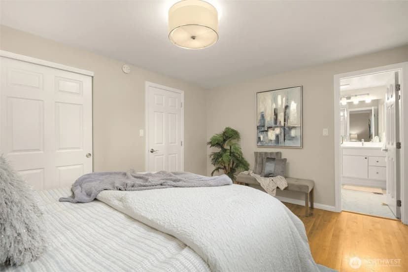 Property photo for 334 157th Avenue Ne, Bellevue photo 21