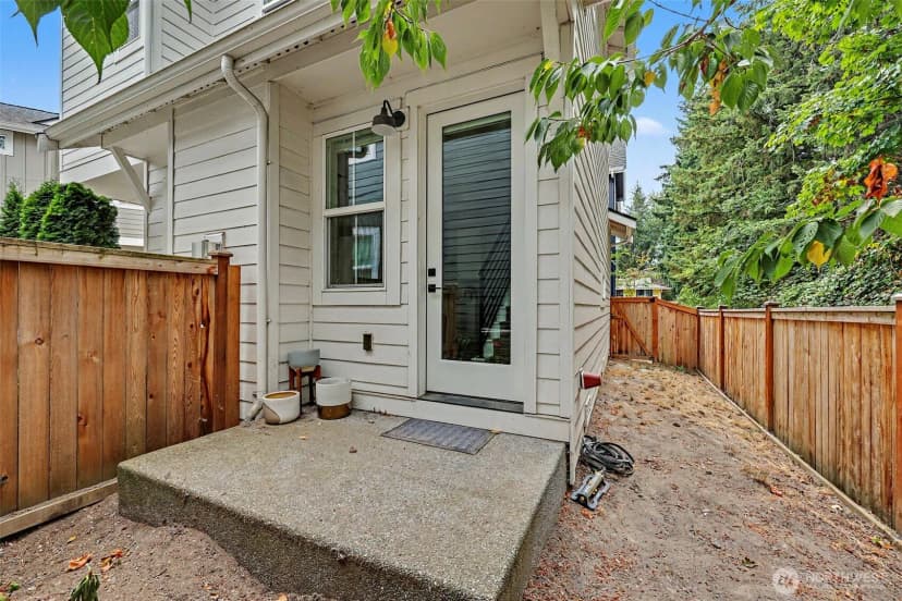 Property photo for 11605 Ne 155th Street, Kirkland photo 31