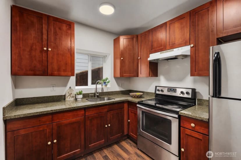 Property photo for 3429 Lincoln Avenue Ne, Renton photo 37