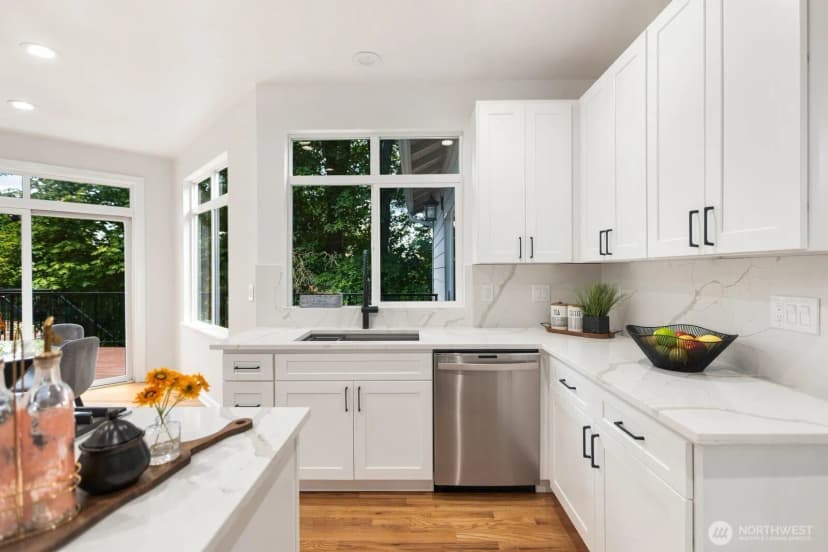 Property photo for 3429 Lincoln Avenue Ne, Renton photo 15