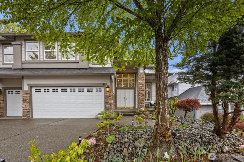 Property photo for 3429 Lincoln Avenue Ne, Renton photo 2