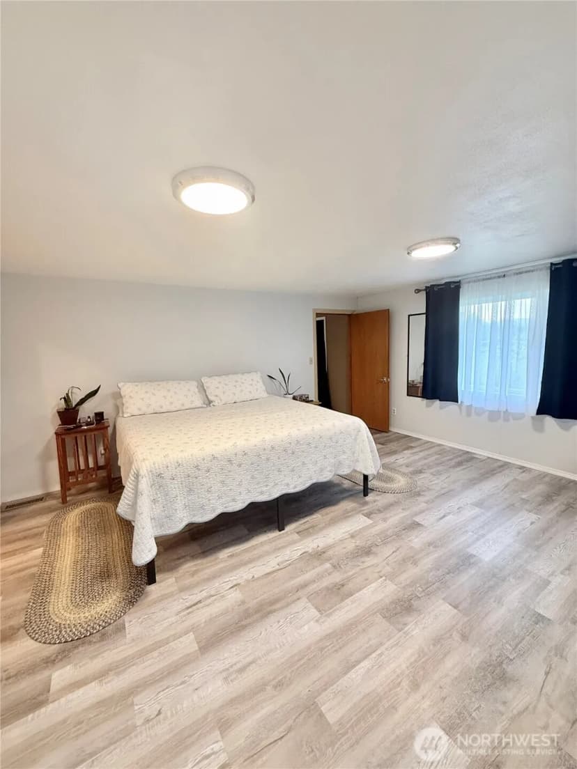 Property photo for 28 Dixon Road, Omak photo 24
