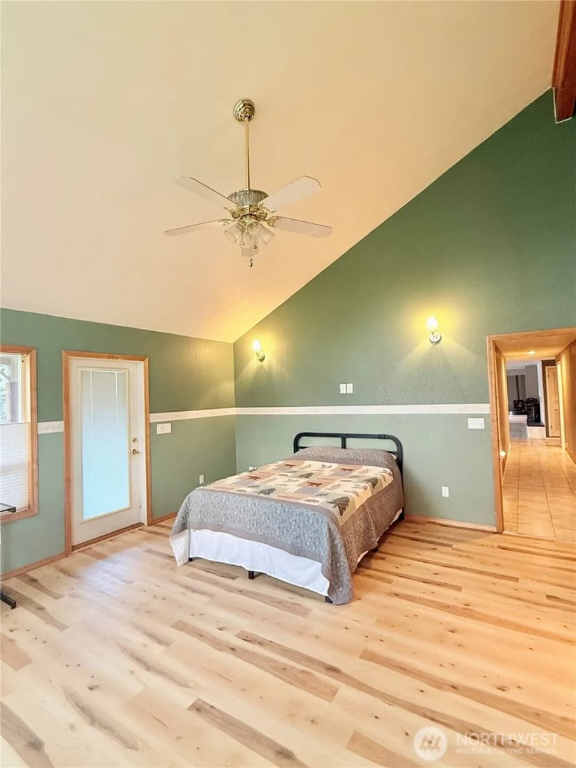 Property photo for 28 Dixon Road, Omak photo 34