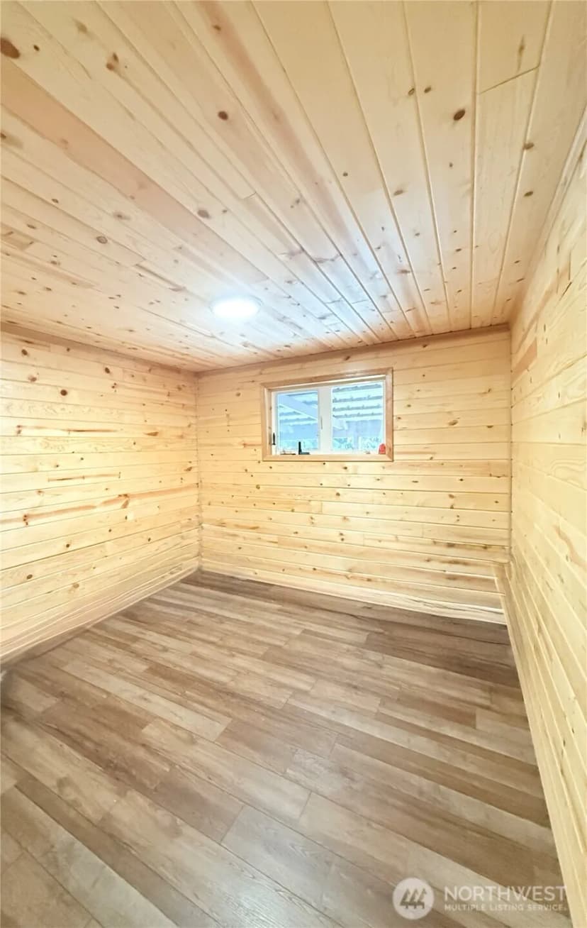 Property photo for 28 Dixon Road, Omak photo 25