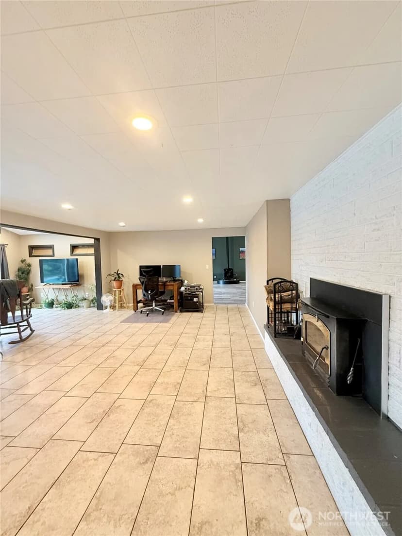 Property photo for 28 Dixon Road, Omak photo 17