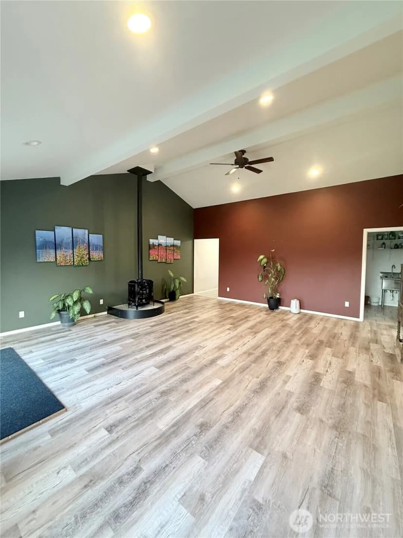 Property photo for 28 Dixon Road, Omak photo 15