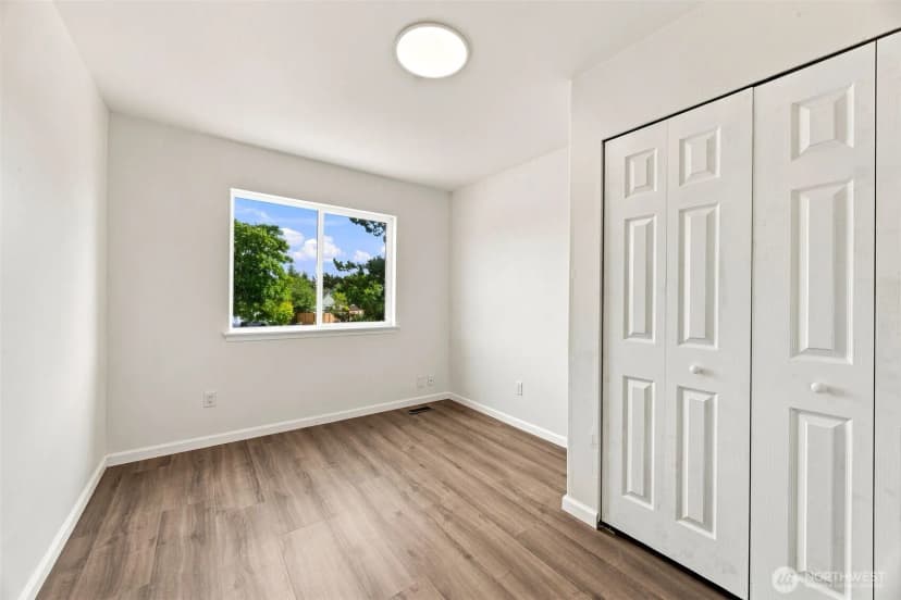 Property photo for 6521 26th St Ne, Federal Way photo 17