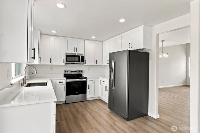 Property photo for 6521 26th St Ne, Federal Way photo 6