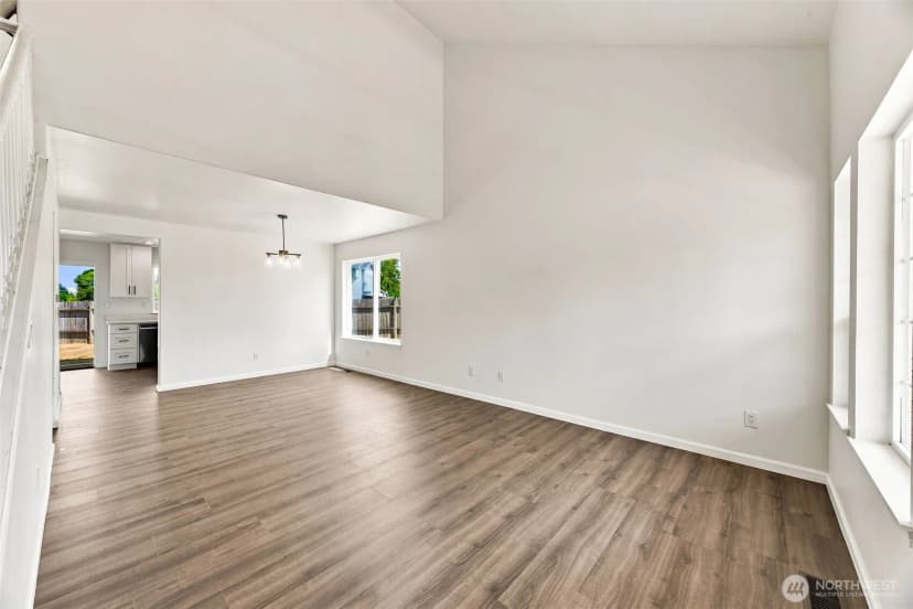 Property photo for 6521 26th St Ne, Federal Way photo 18
