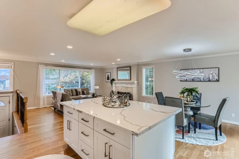 Property photo for 18927 Se 42nd Place, Issaquah photo 9