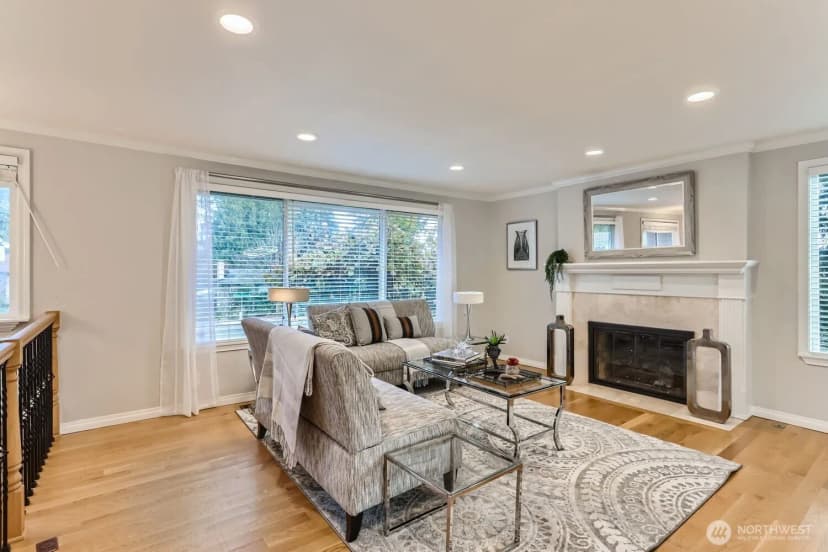 Property photo for 18927 Se 42nd Place, Issaquah photo 3