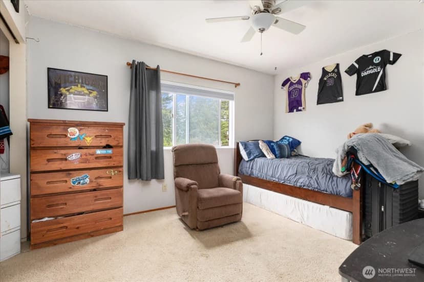 Property photo for 1270 Sw 4th Avenue, Oak Harbor photo 30