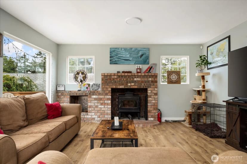 Property photo for 1270 Sw 4th Avenue, Oak Harbor photo 16