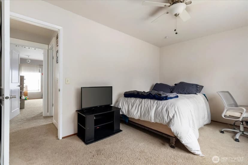 Property photo for 1270 Sw 4th Avenue, Oak Harbor photo 31