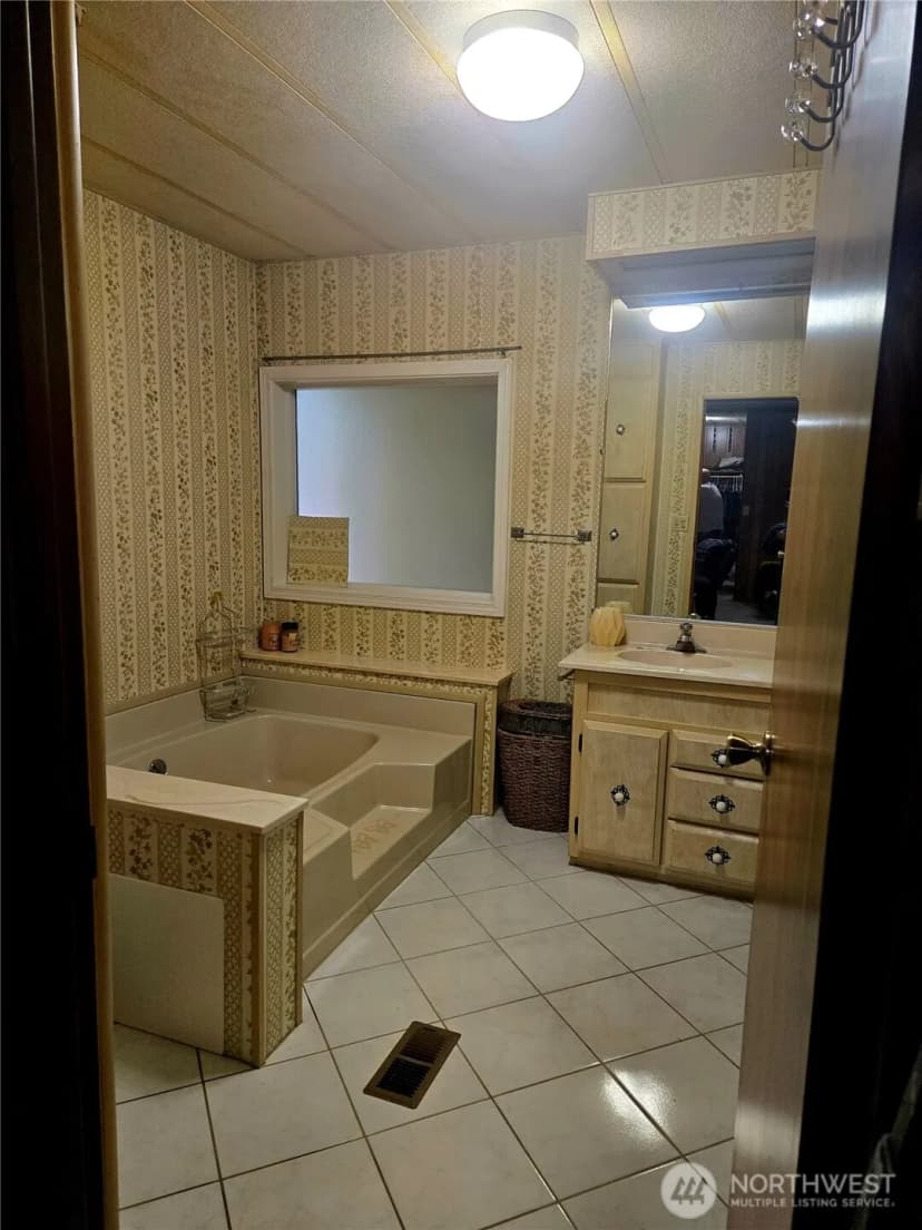 Property photo for 2500 S 370th Street #206, Federal Way photo 16