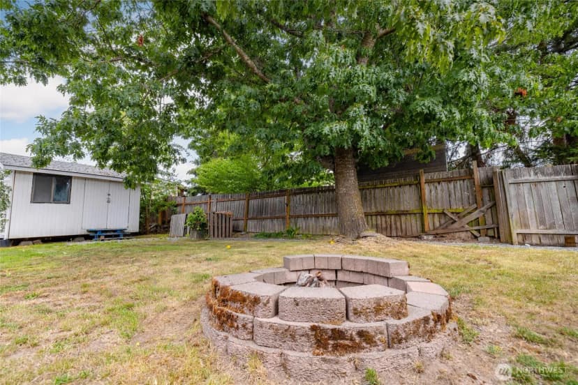 Property photo for 1805 N 35th Street, Mount Vernon photo 33