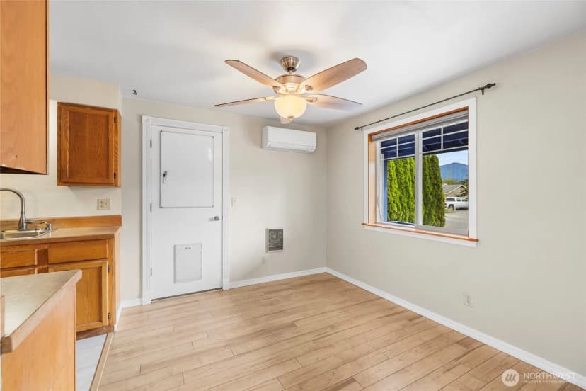 Property photo for 1805 N 35th Street, Mount Vernon photo 16