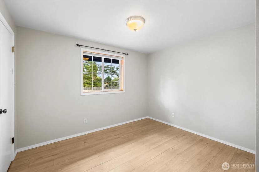 Property photo for 1805 N 35th Street, Mount Vernon photo 25