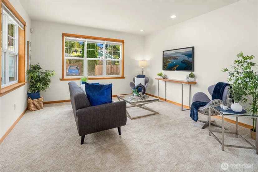 Property photo for 5614 Fauntleroy Way Sw #a, Seattle photo 3
