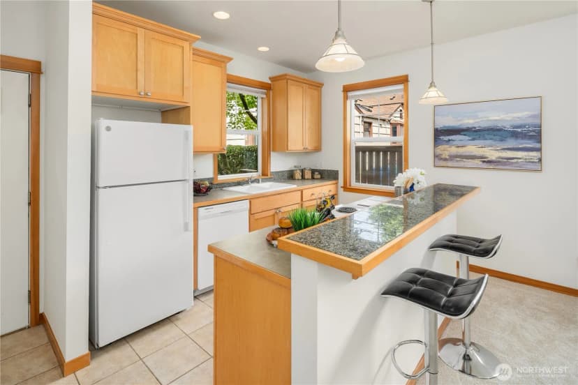 Property photo for 5614 Fauntleroy Way Sw #a, Seattle photo 7