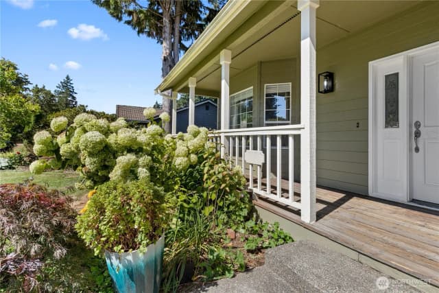 Property photo for 5102 39th Avenue Se, Lacey photo 2