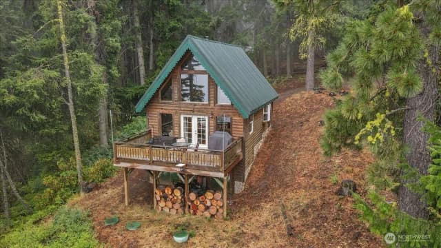 Property photo for 60 Picnic Point Road, Cle Elum photo 2