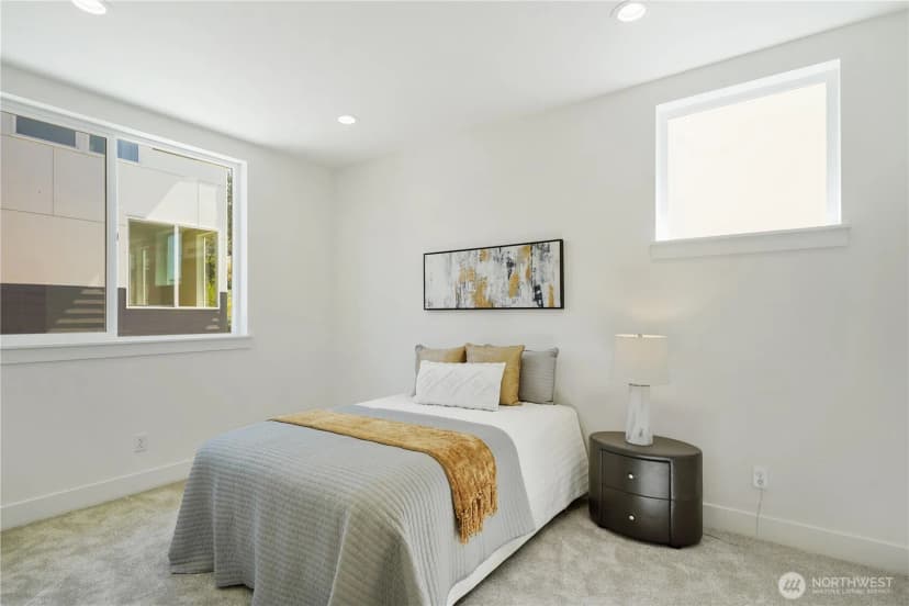 Property photo for 9013 14th Avenue Sw, Seattle photo 12