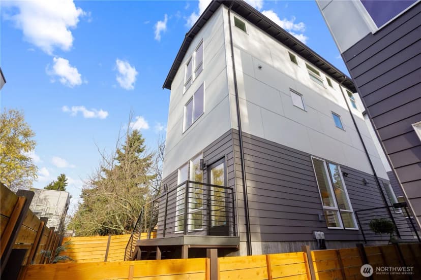 Property photo for 9013 14th Avenue Sw, Seattle photo 23