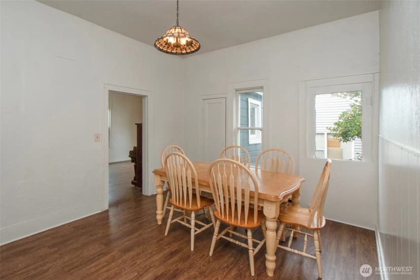 Property photo for 421 E 6th Street, Port Angeles photo 11
