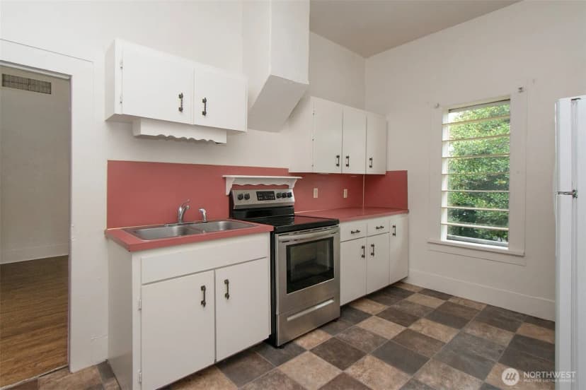 Property photo for 421 E 6th Street, Port Angeles photo 13