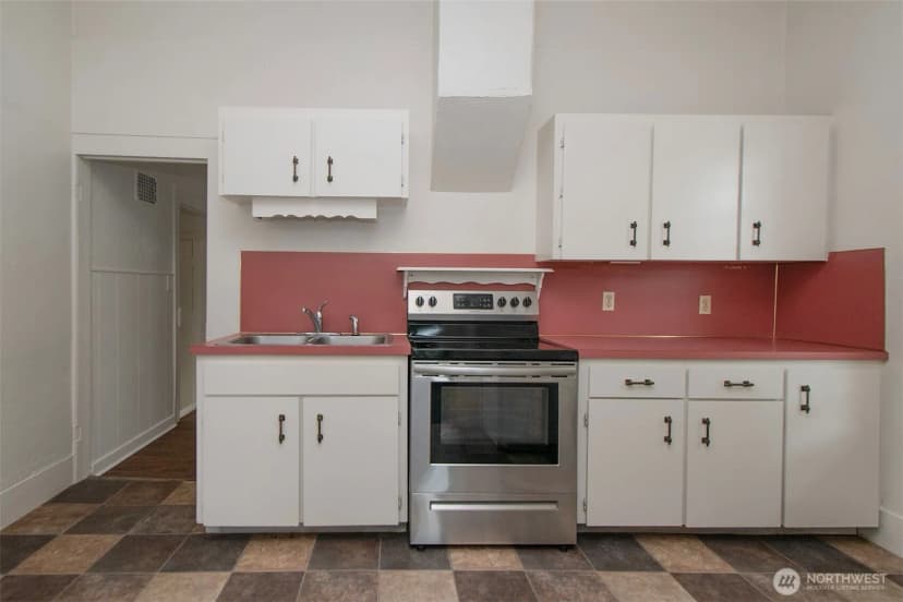 Property photo for 421 E 6th Street, Port Angeles photo 14