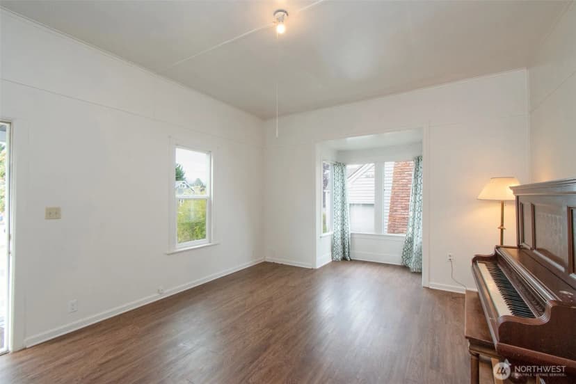 Property photo for 421 E 6th Street, Port Angeles photo 6