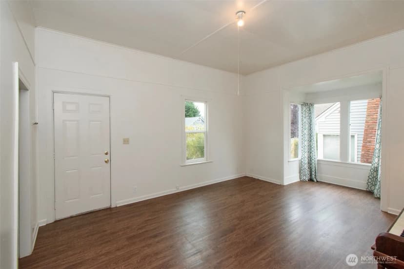 Property photo for 421 E 6th Street, Port Angeles photo 7