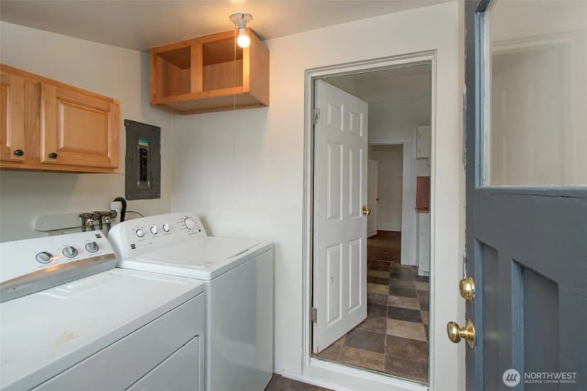 Property photo for 421 E 6th Street, Port Angeles photo 34