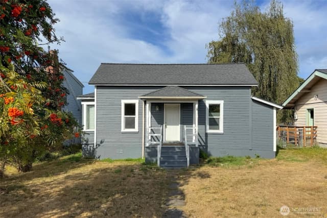 Property photo for 421 E 6th Street, Port Angeles