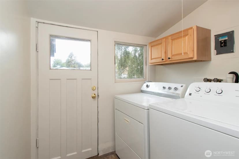 Property photo for 421 E 6th Street, Port Angeles photo 33