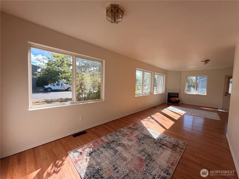 Property photo for 319 6th Street, Blaine photo 7
