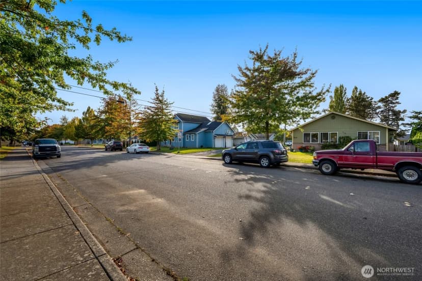 Property photo for 319 6th Street, Blaine photo 32