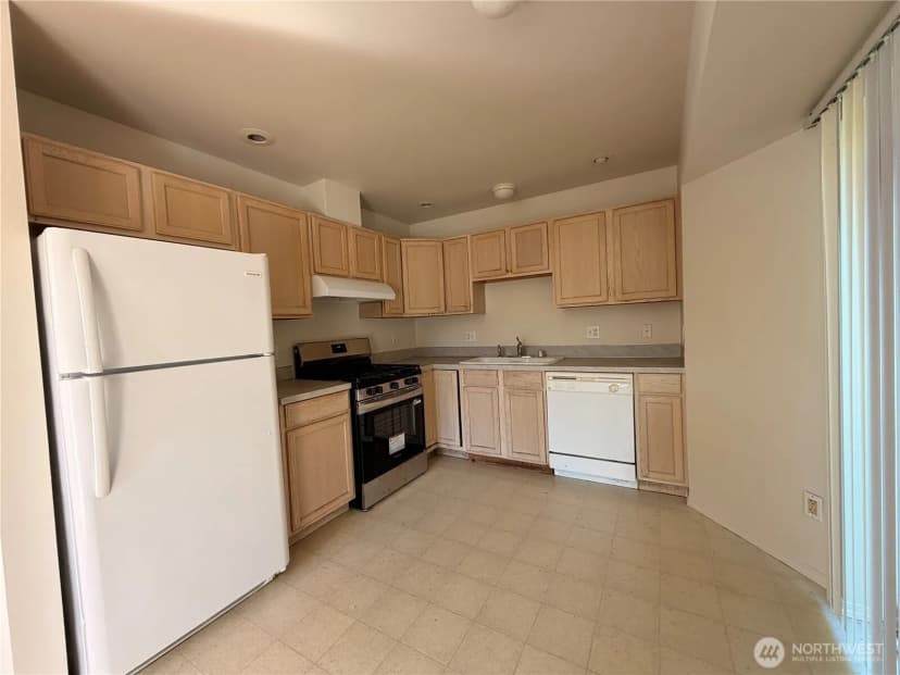 Property photo for 319 6th Street, Blaine photo 9