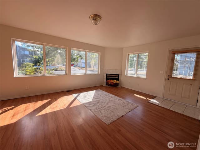 Property photo for 319 6th Street, Blaine photo 4