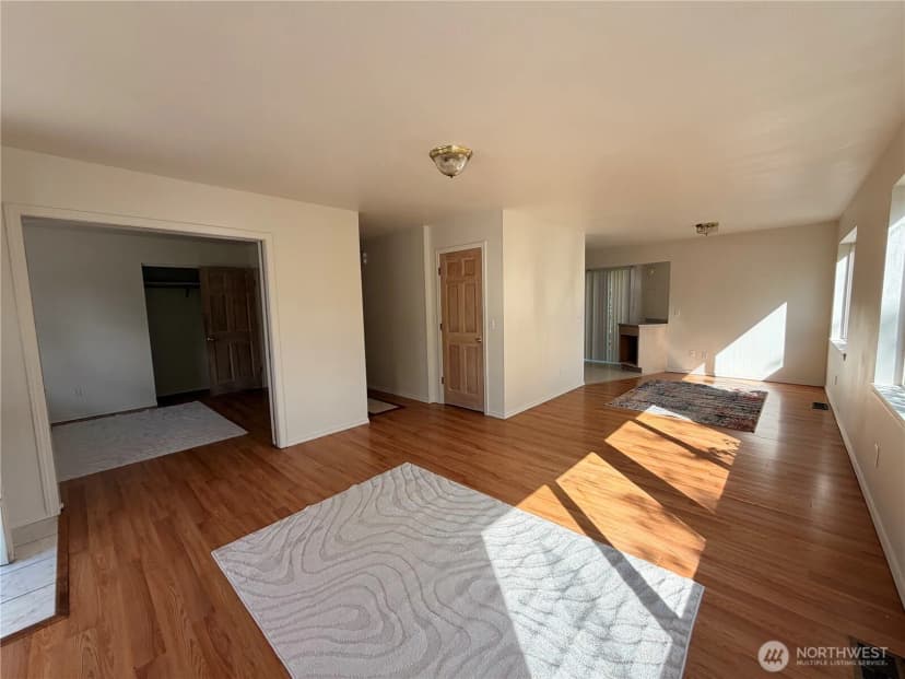 Property photo for 319 6th Street, Blaine photo 6