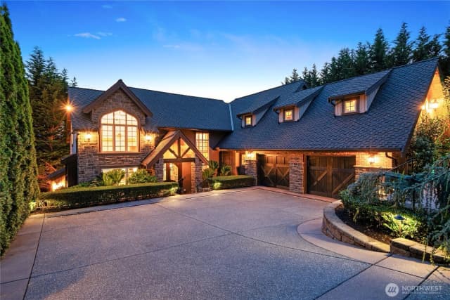 Property photo for 2845 E Lake Sammamish Parkway Se, Sammamish photo 4
