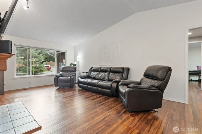 Property photo for 6009 190th Avenue E, Lake Tapps photo 5