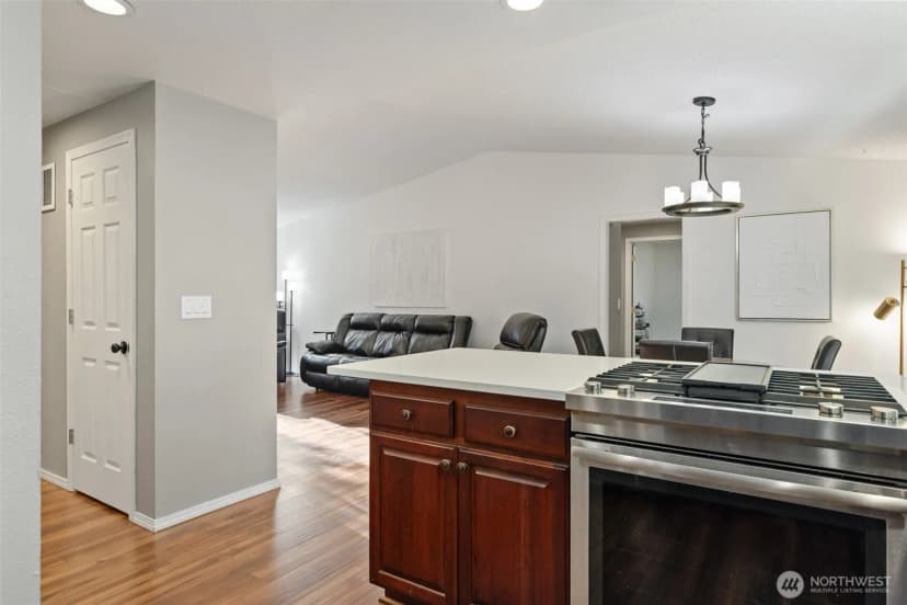 Property photo for 6009 190th Avenue E, Lake Tapps photo 9