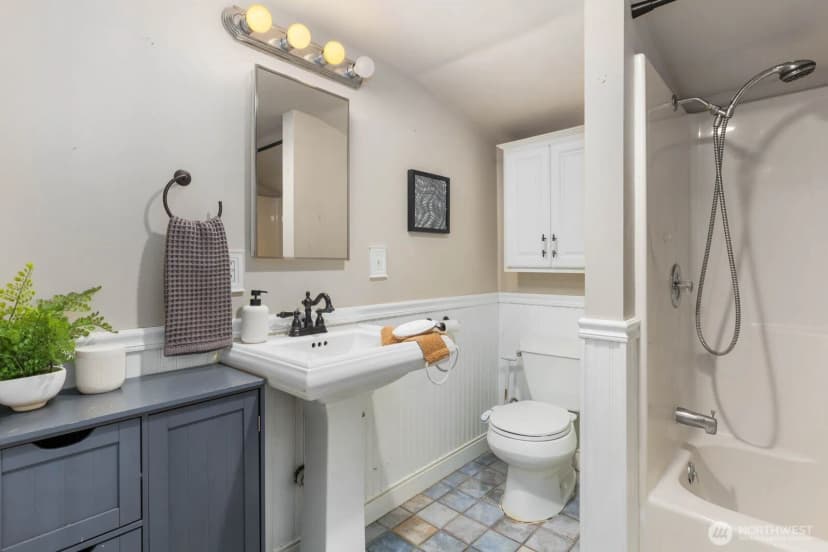 Property photo for 8106 8th Avenue Nw, Seattle photo 16