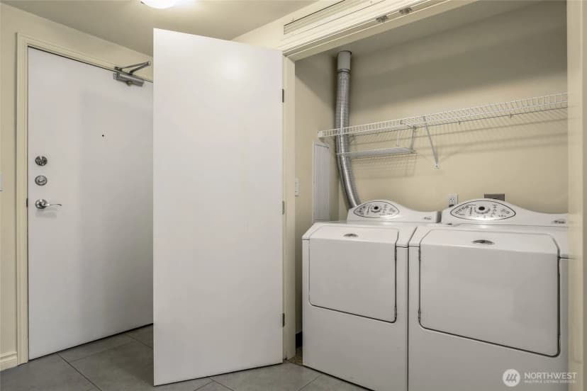 Property photo for 1420 Terry Avenue #304, Seattle photo 14