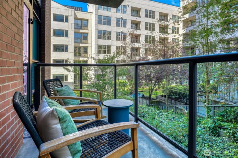 Property photo for 1420 Terry Avenue #304, Seattle photo 15