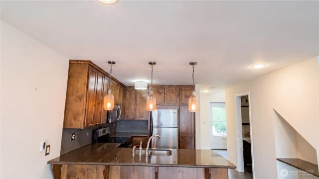 Property photo for 442 4th Avenue #442, Kirkland photo 2