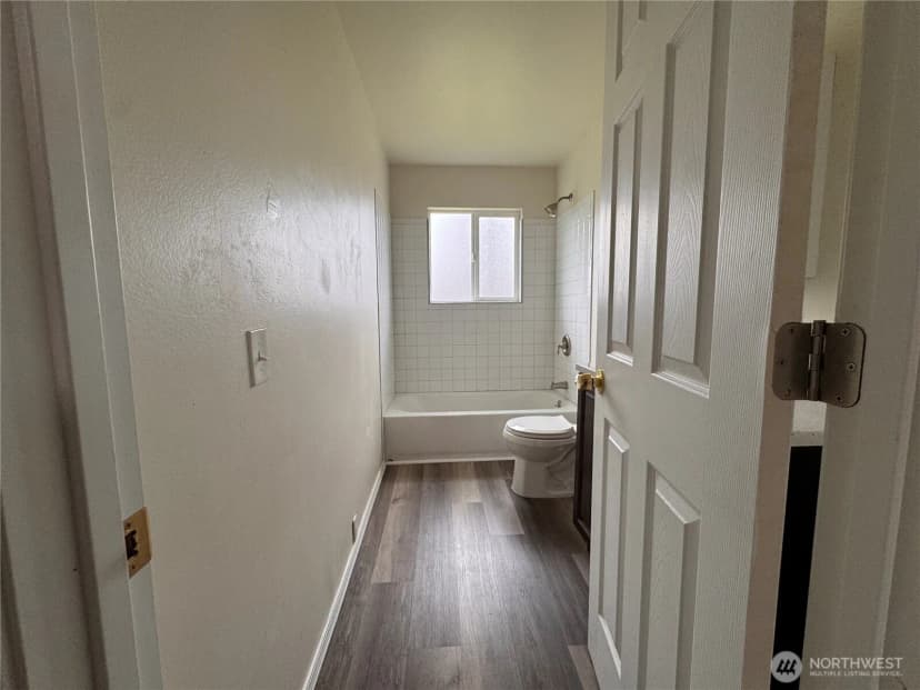 Property photo for 624 W Cedar Street #8, Shelton photo 7
