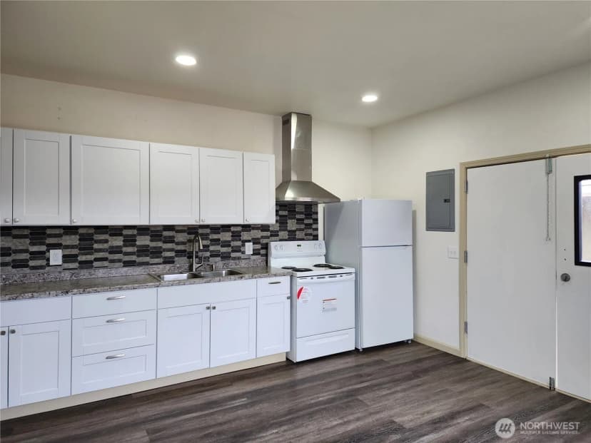 Property photo for 1408 S. 5th, Kelso photo 11